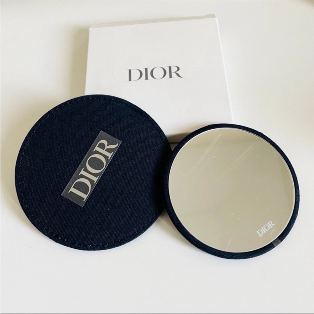 DIOR BEAUTE COMPACT MIRROR NEW IN BOX